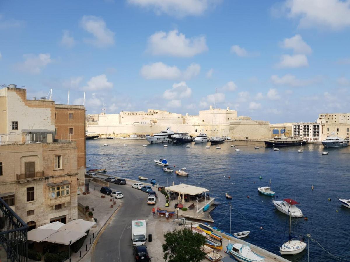 Entire Senglea Seaview Town House Villa Buitenkant foto