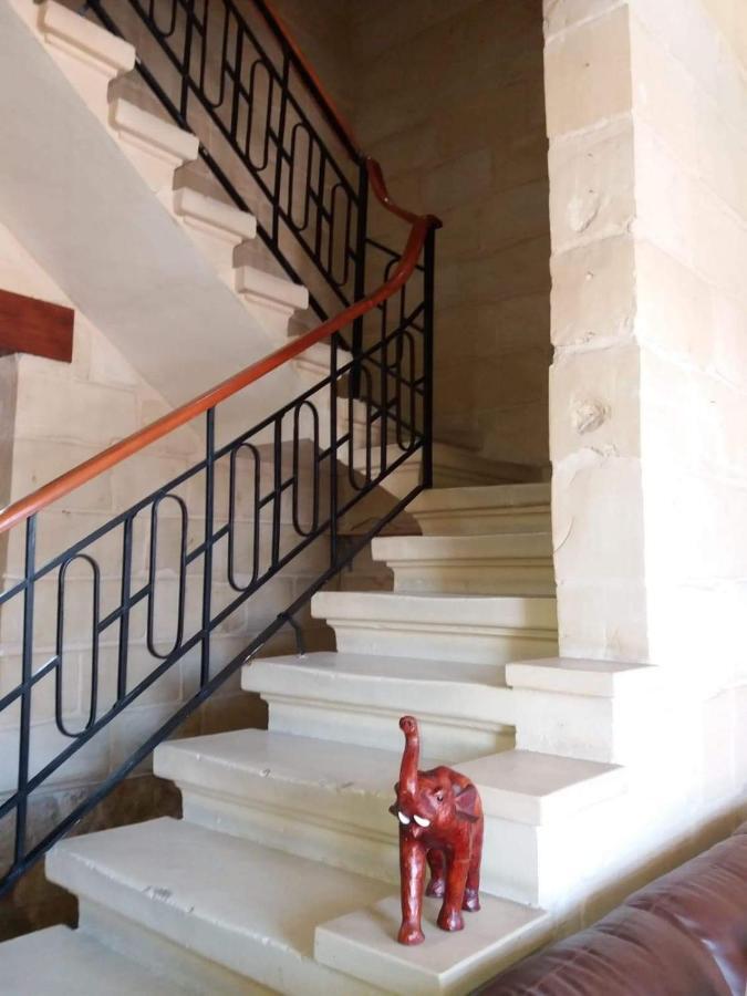 Entire Senglea Seaview Town House Villa Buitenkant foto