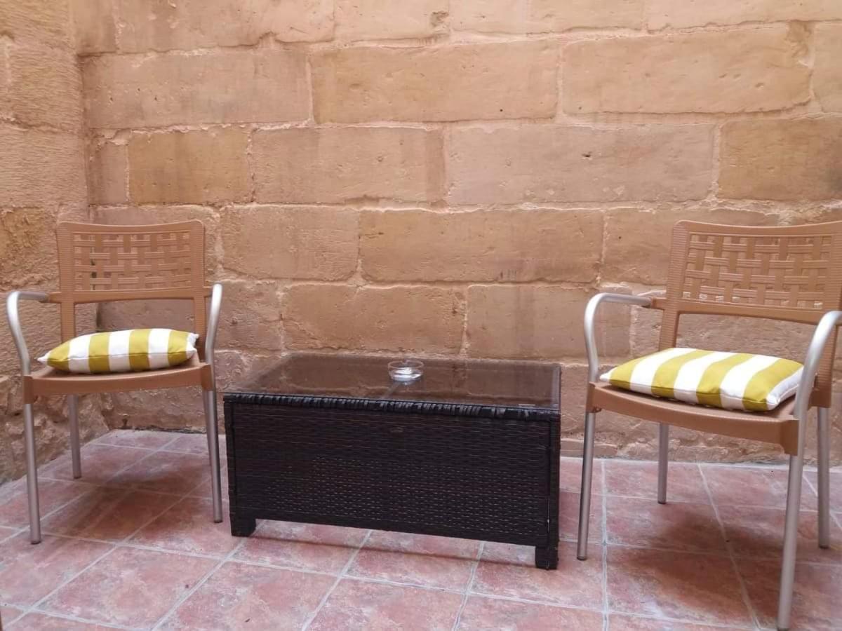 Entire Senglea Seaview Town House Villa Buitenkant foto